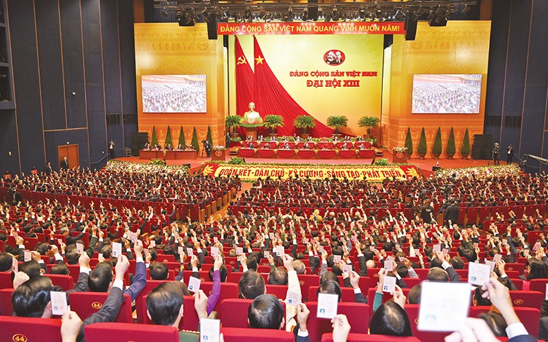 Trắc nghiệm KTPL 10 Bài 19: Đặc điểm cấu trúc và nguyên tắc hoạt động của hệ thống chính trị Việt Nam