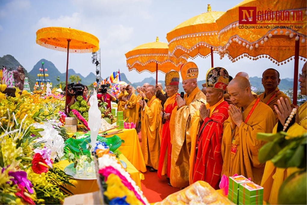 Trắc nghiệm KTPL 11 Bài 21: Quyền và nghĩa vụ của công dân về tự do tín ngưỡng và tôn giáo